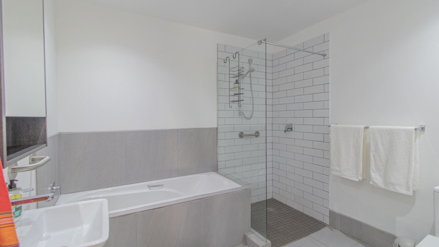 5 Bedroom Property for Sale in Riebeek Kasteel Western Cape